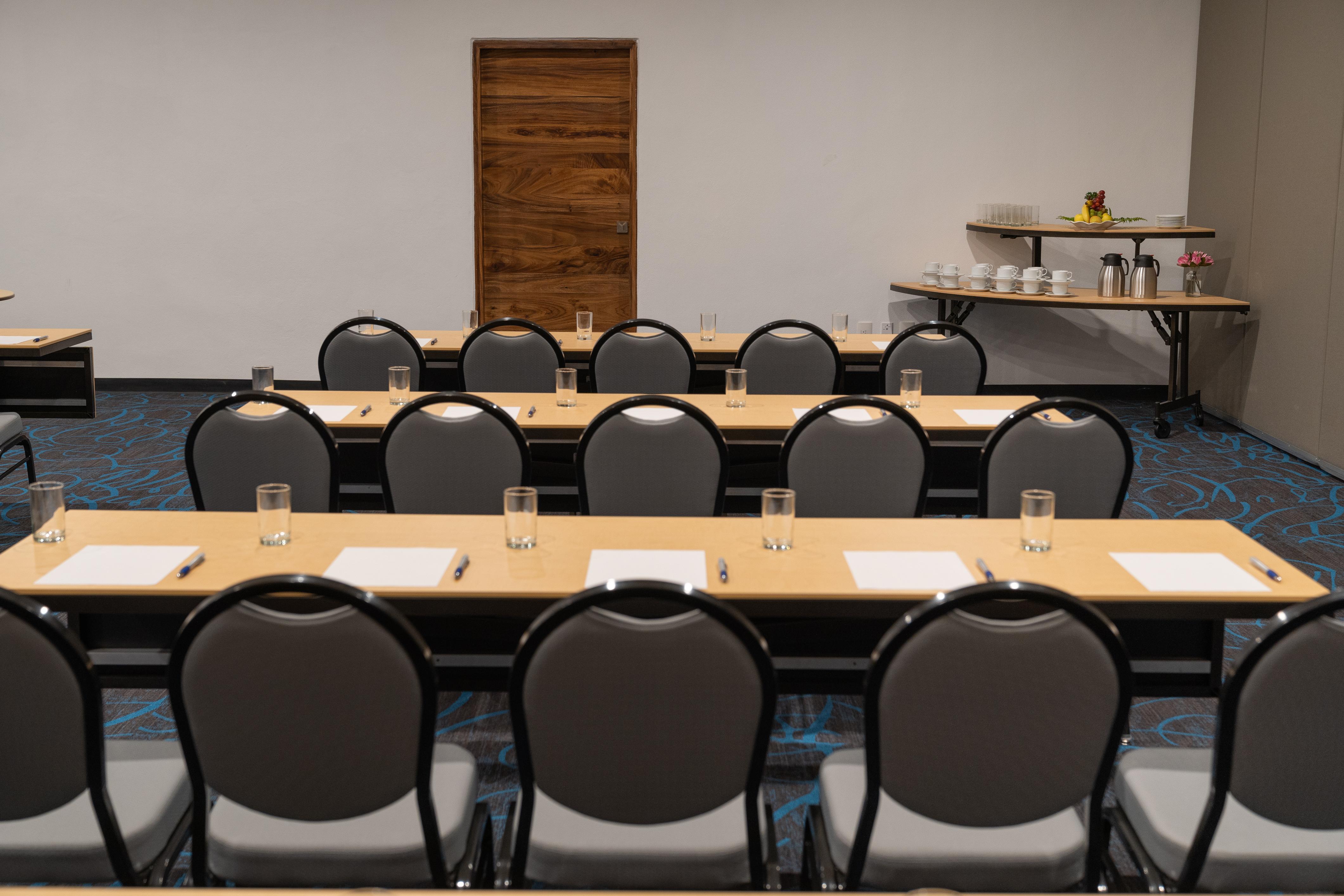 Grand Park Royal Puerto Vallarta Exterior foto The meeting room