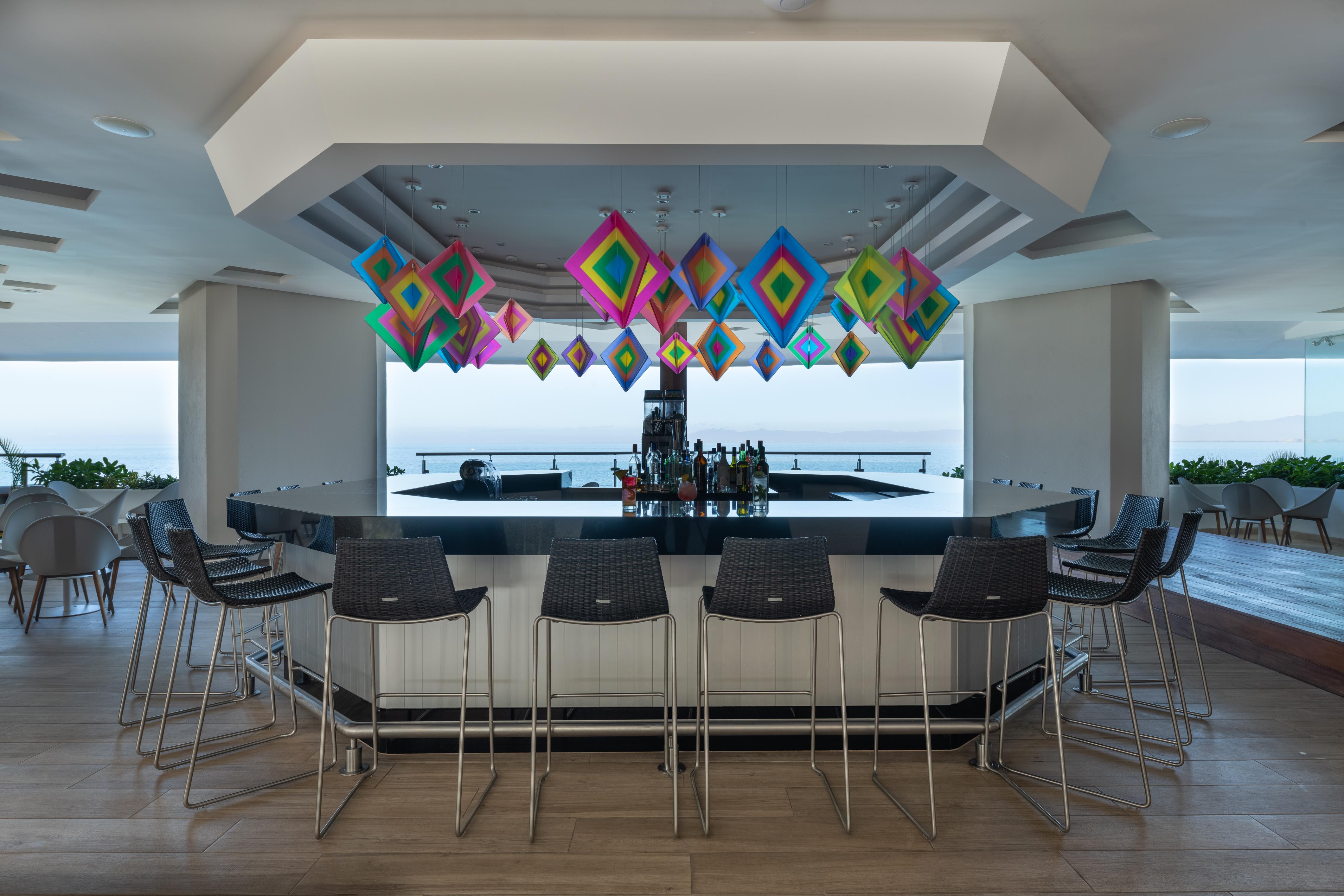 Grand Park Royal Puerto Vallarta Exterior foto The bar at the 101 Sky Lounge